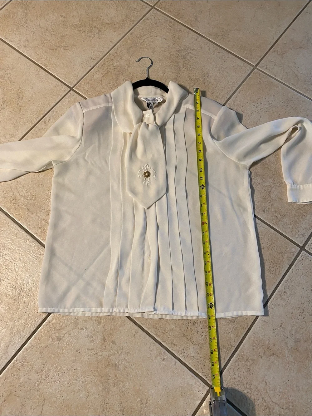 Vintage Ivory Pleated Long-Sleeve Tie-Neck Blouse
